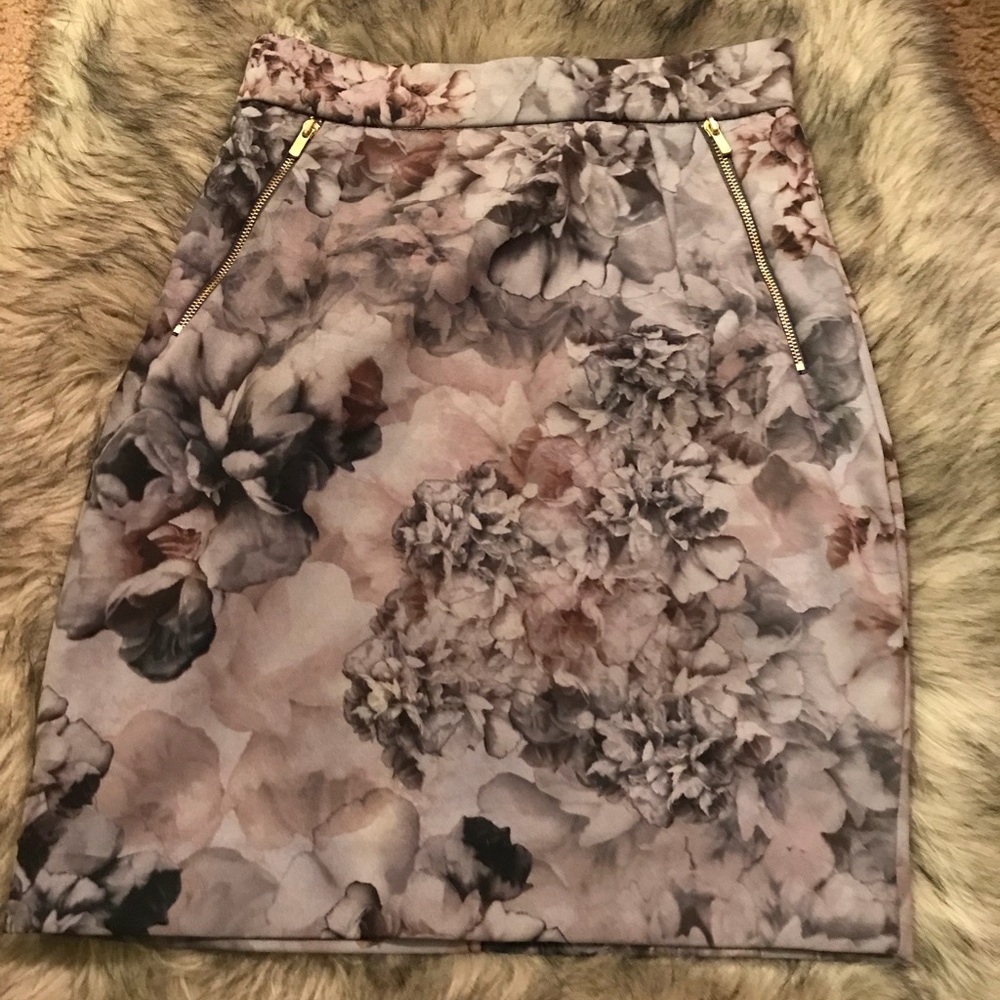 3 for $15 Floral skirt